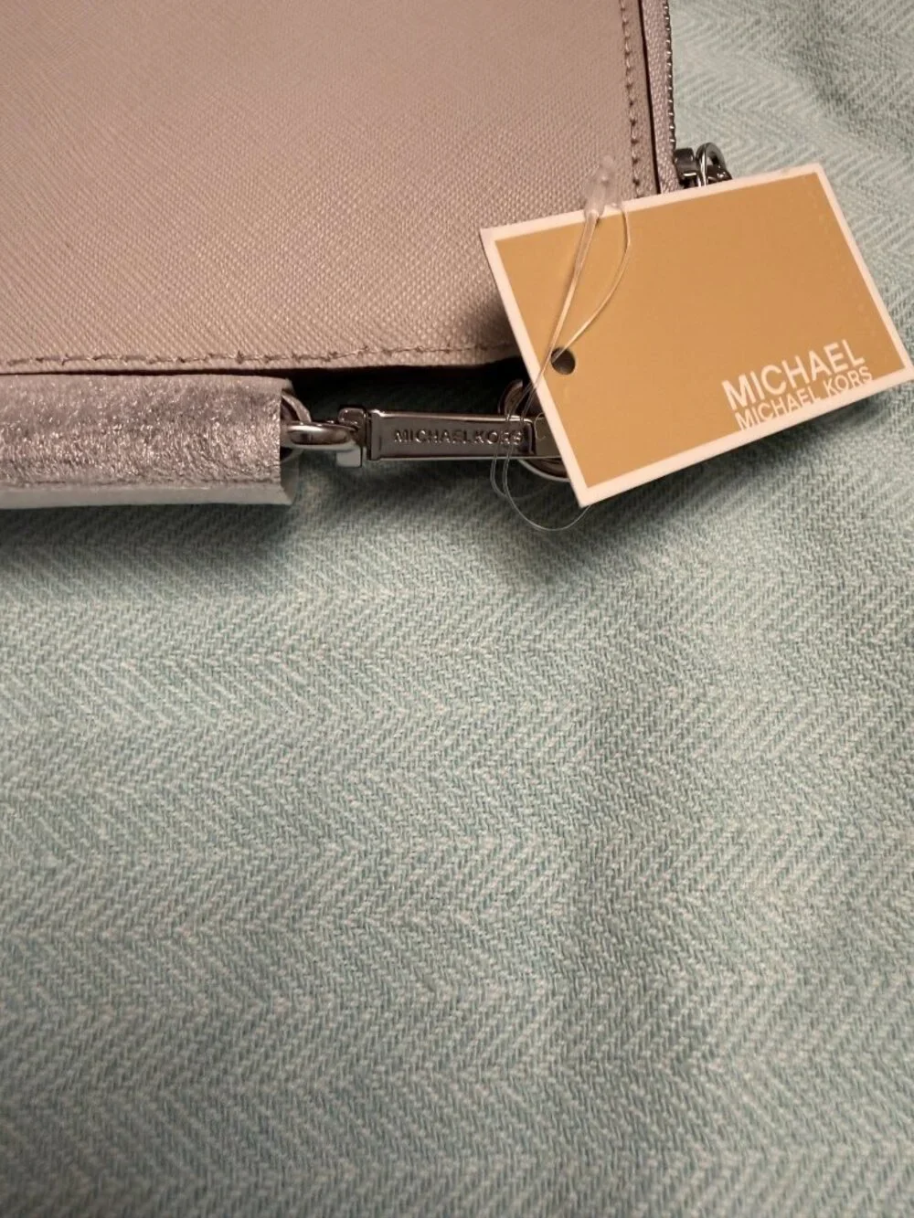 ✨ NWT Michael Kors Jet Set Travel 3-in-1 Crossbody/Wristlet ✨